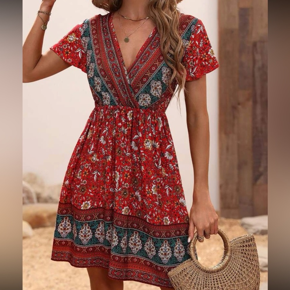 Boho floral print surplice neck mini dress - Picture 2 of 5